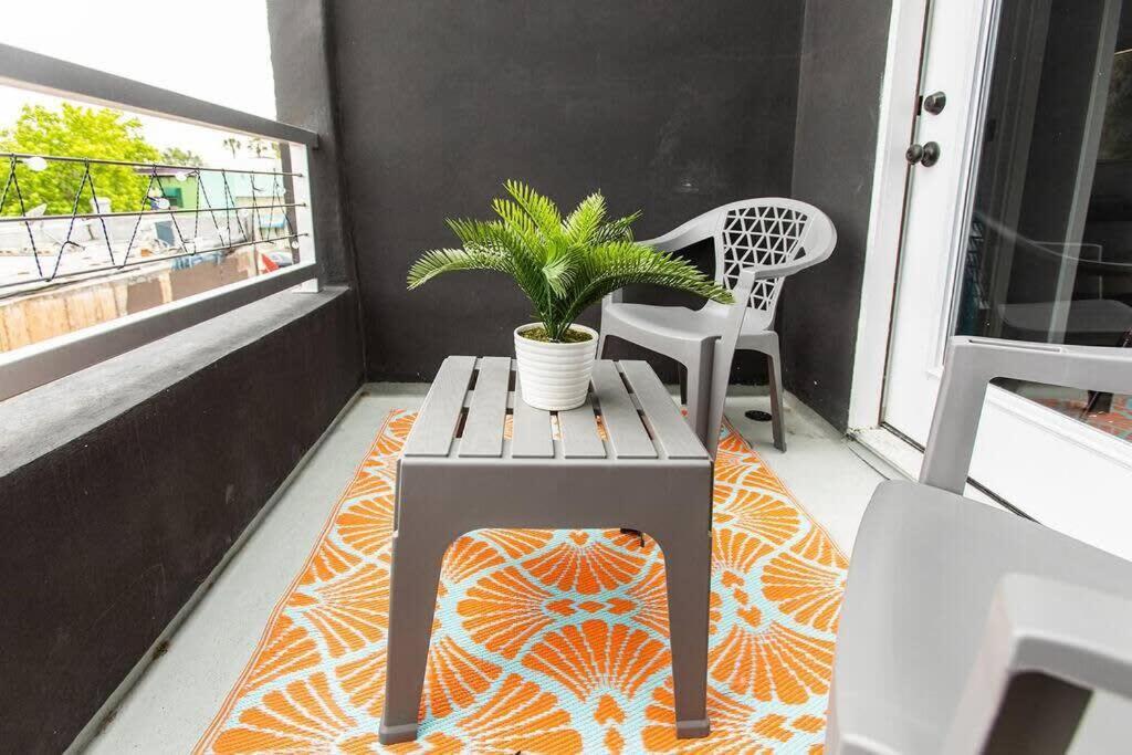 Restaurants-Pets-Professionals-Fastwifi-A C-Patios Apartment San Diego Exterior foto