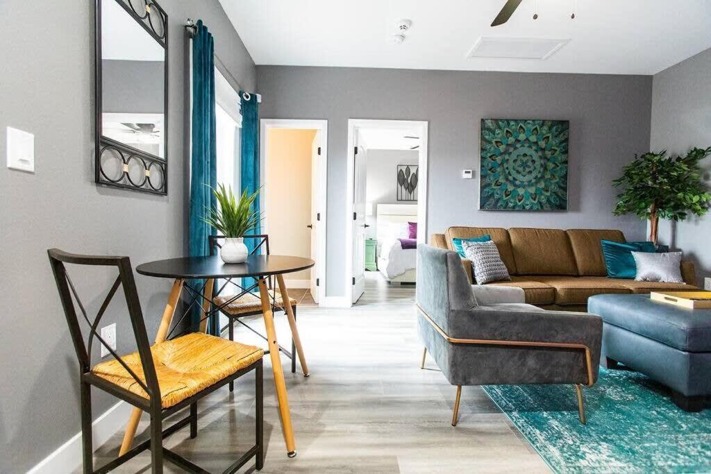 Restaurants-Pets-Professionals-Fastwifi-A C-Patios Apartment San Diego Exterior foto