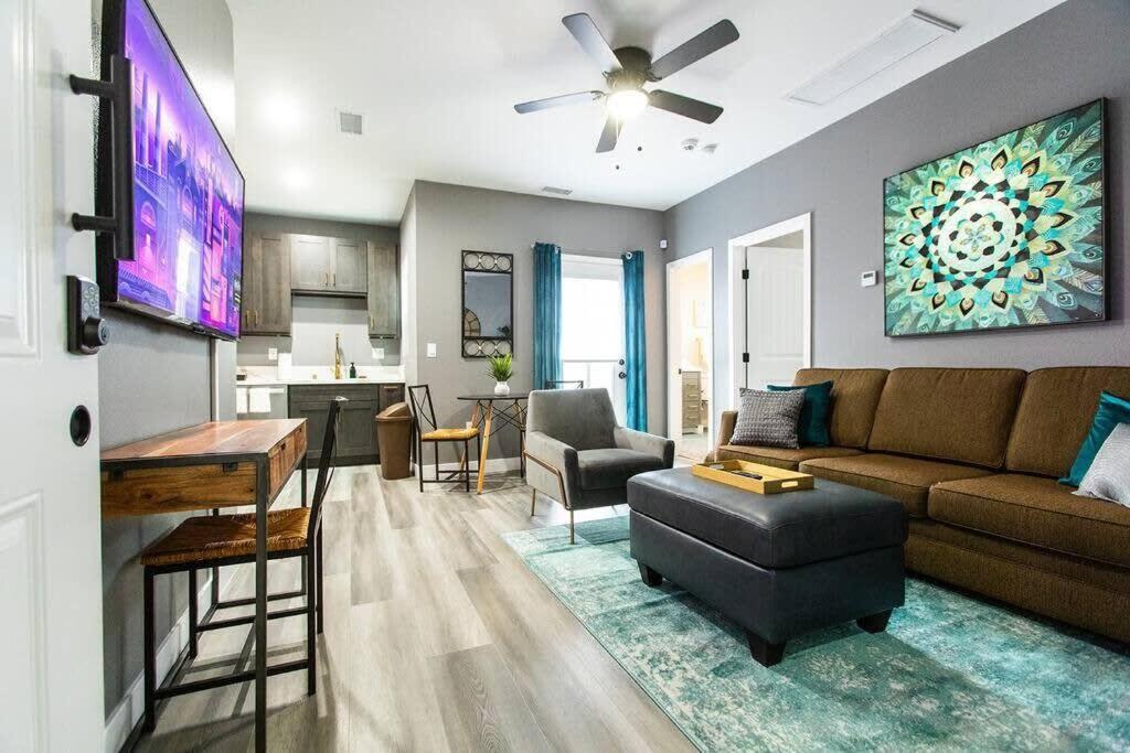 Restaurants-Pets-Professionals-Fastwifi-A C-Patios Apartment San Diego Exterior foto